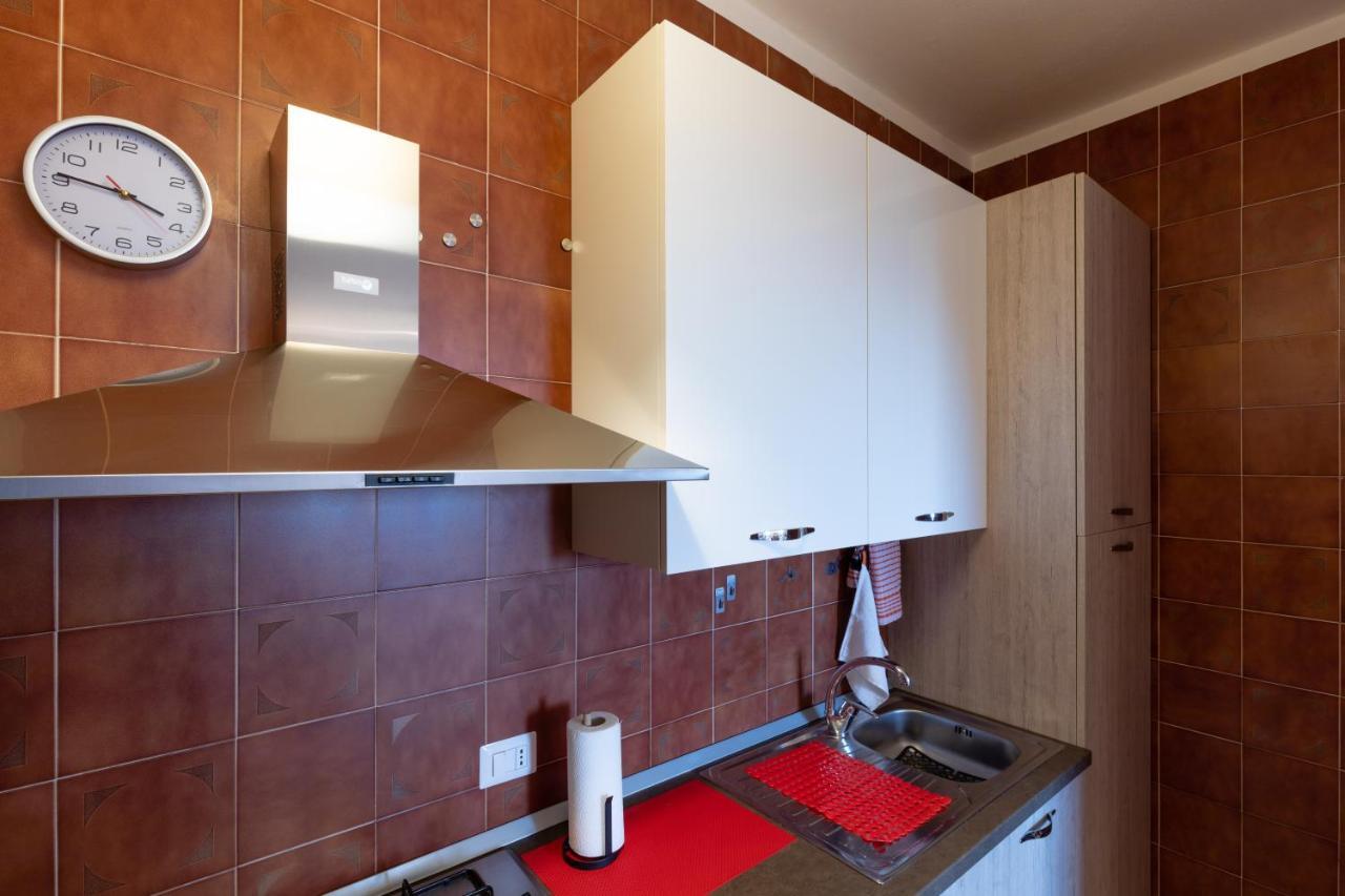 086 - Sunshine Home, 5 Minuti Dalla Spiaggia - Parcheggio Privato Gratis Incluso Ospedaletti Exteriér fotografie
